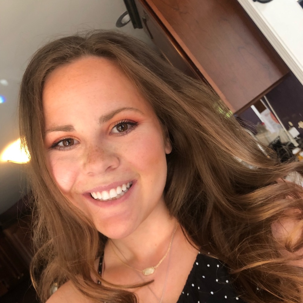 Meet your Posher, Laura